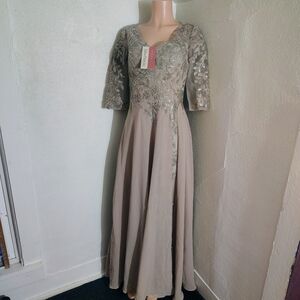 Elegant Long Sleeve Dress with Lace Details